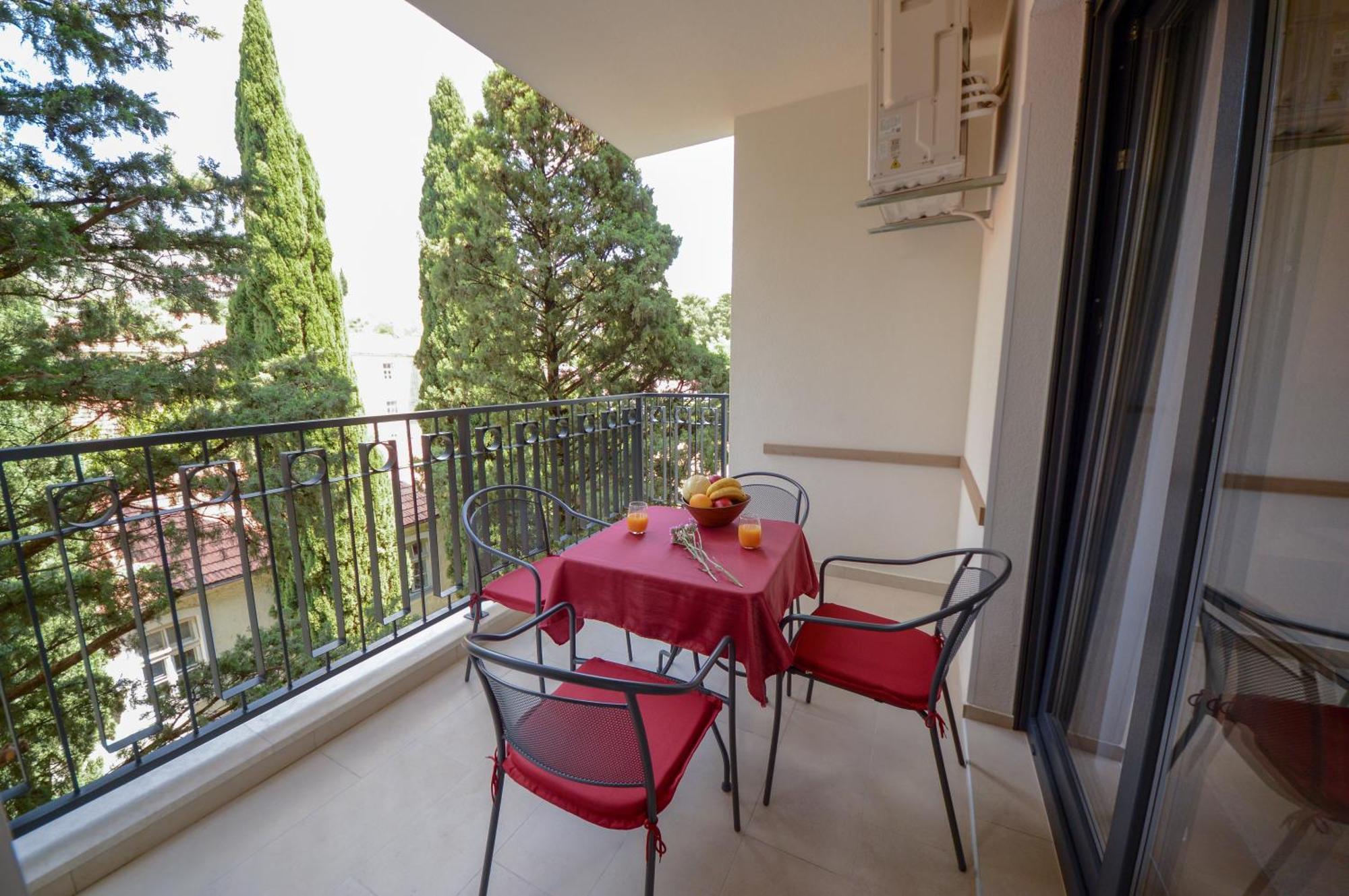 Pine 1 Apartment In The Center Trebinje Luaran gambar